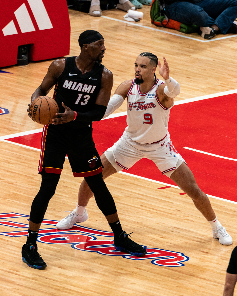 亚博平台 -从马赛围绕意大利杯防线松动到迈阿密热火迎CBA常规赛关键赛,国际比赛日圣安东尼奥马刺备战意大利杯的简单介绍